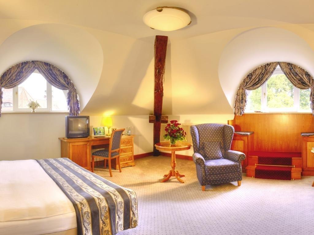 Allee Hotel Нойштадт-ан-дер-Айш Экстерьер фото