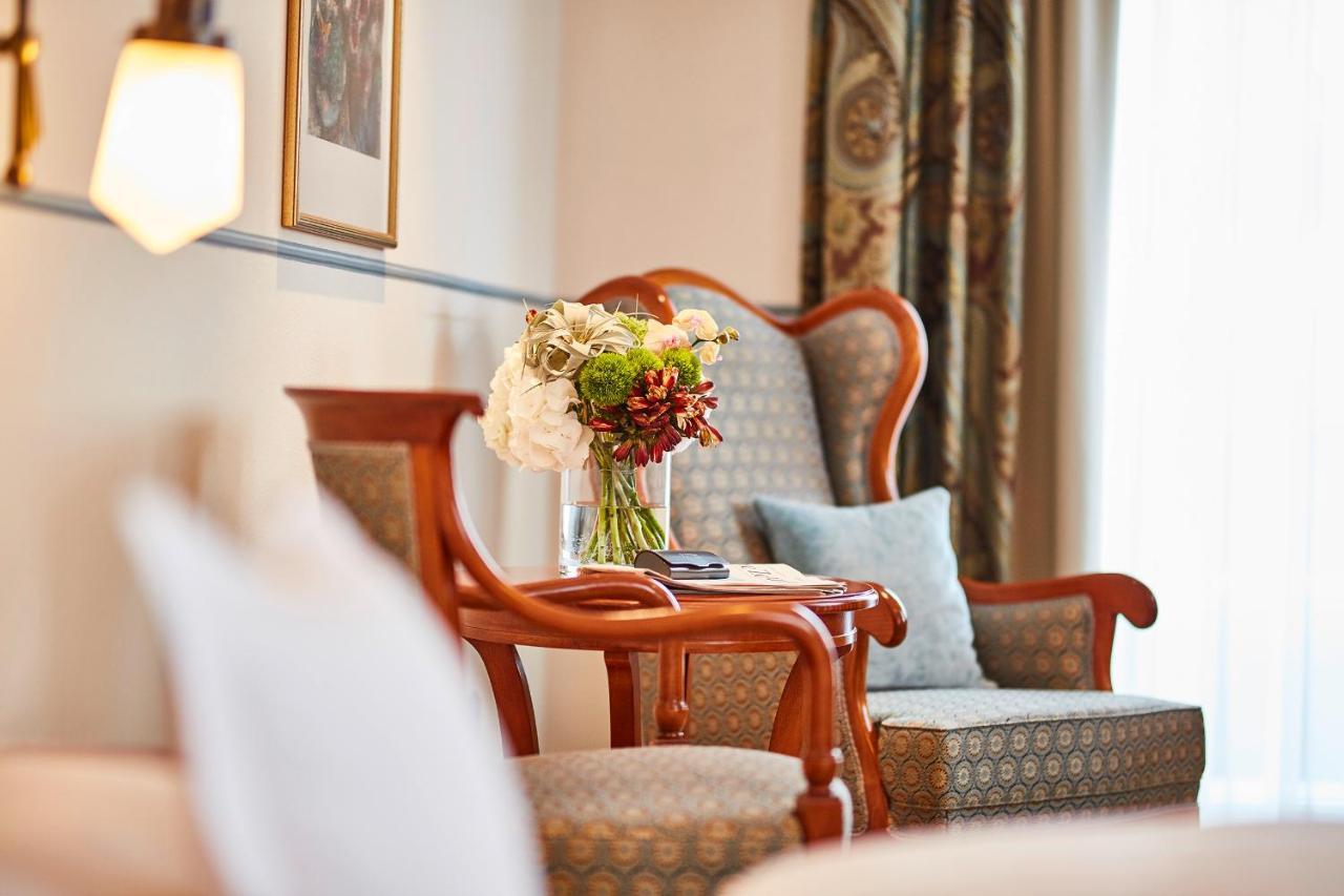 Allee Hotel Нойштадт-ан-дер-Айш Экстерьер фото